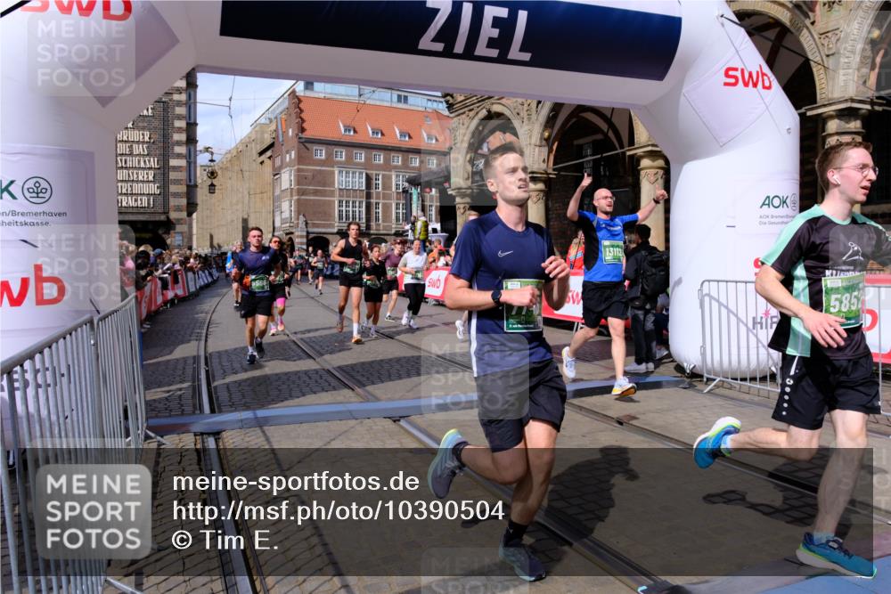 13.09.2026 - 21. swb-Marathon Bremen Tim E. http://msf.ph/oto/10390504 13.09.2026 13:34:47 Ziel 682, 784, 809, 911, 1307, 1395, 1871, 2215, 2831, 3029, 3052, 3058, 3068, 3214, 3318, 3388, 3409, 3636, 3890, 4112, 4537, 4616, 5147, 5488, 5566, 5694, 5760, 5852, 6255, 7168, 7746, 7833, 7962, 8381, 8453, 9453, 9751, 9802, 13112 meine-sportfotos.de