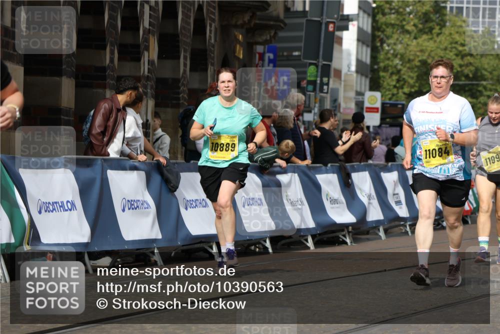 13.09.2026 - 21. swb-Marathon Bremen Strokosch-Dieckow http://msf.ph/oto/10390563 13.09.2026 11:13:43 Ziel 10484, 10545, 10883, 11392, 11670, 11954, 12280, 12460, 12521, 10330, 10799, 11078 meine-sportfotos.de