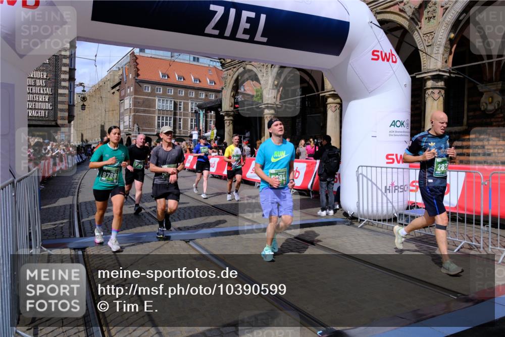 13.09.2026 - 21. swb-Marathon Bremen Tim E. http://msf.ph/oto/10390599 13.09.2026 13:35:01 Ziel 1210, 1395, 1871, 1967, 2525, 2561, 2831, 3052, 3058, 3181, 3353, 3380, 3388, 3765, 3842, 4537, 5378, 5415, 5488, 5684, 5694, 5760, 6128, 6168, 6244, 7443, 7462, 7833, 8155, 8182, 8453, 8493, 8552, 8683, 9038, 9751, 9788, 9820, 13180 meine-sportfotos.de