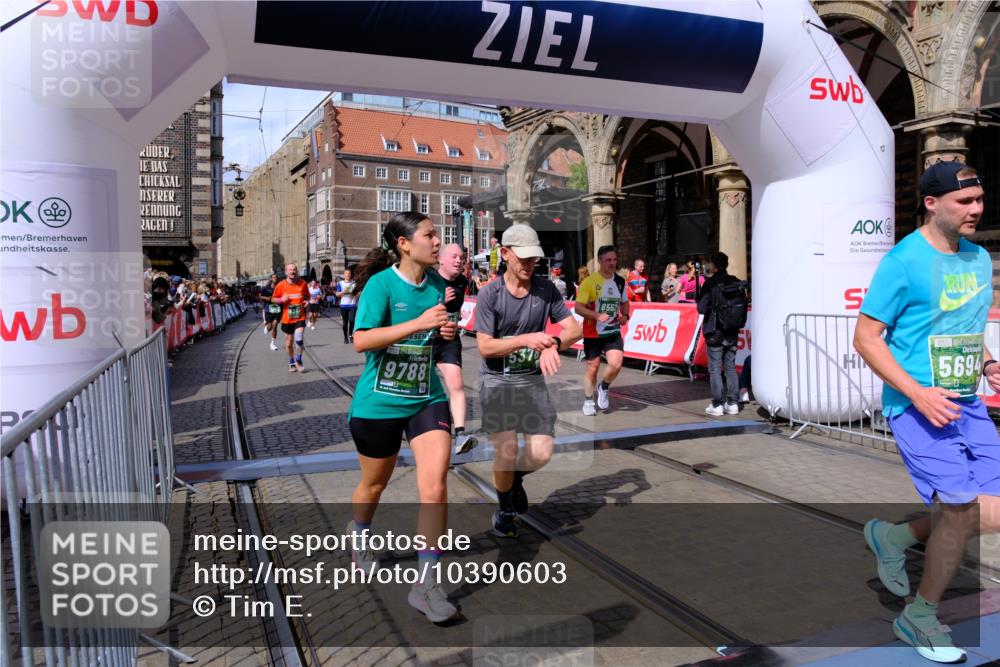 13.09.2026 - 21. swb-Marathon Bremen Tim E. http://msf.ph/oto/10390603 13.09.2026 13:35:01 Ziel 1210, 1395, 1871, 1967, 2525, 2561, 2831, 3052, 3058, 3181, 3353, 3380, 3388, 3765, 3842, 4537, 5378, 5415, 5488, 5684, 5694, 5760, 6128, 6168, 6244, 7443, 7462, 7833, 8155, 8182, 8453, 8493, 8552, 8683, 9038, 9751, 9788, 9820, 13180 meine-sportfotos.de