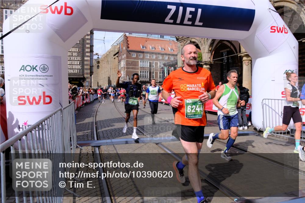 13.09.2026 - 21. swb-Marathon Bremen Tim E. http://msf.ph/oto/10390620 13.09.2026 13:35:05 Ziel 489, 1210, 1395, 1967, 2413, 2525, 2561, 2755, 2831, 3052, 3058, 3181, 3217, 3353, 3380, 3388, 3765, 3768, 3842, 5378, 5415, 5684, 5694, 5760, 6085, 6128, 6168, 6244, 6627, 6655, 6756, 7443, 7462, 7833, 8155, 8182, 8453, 8493, 8552, 8623, 8683, 9038, 9788, 9820, 13180 meine-sportfotos.de