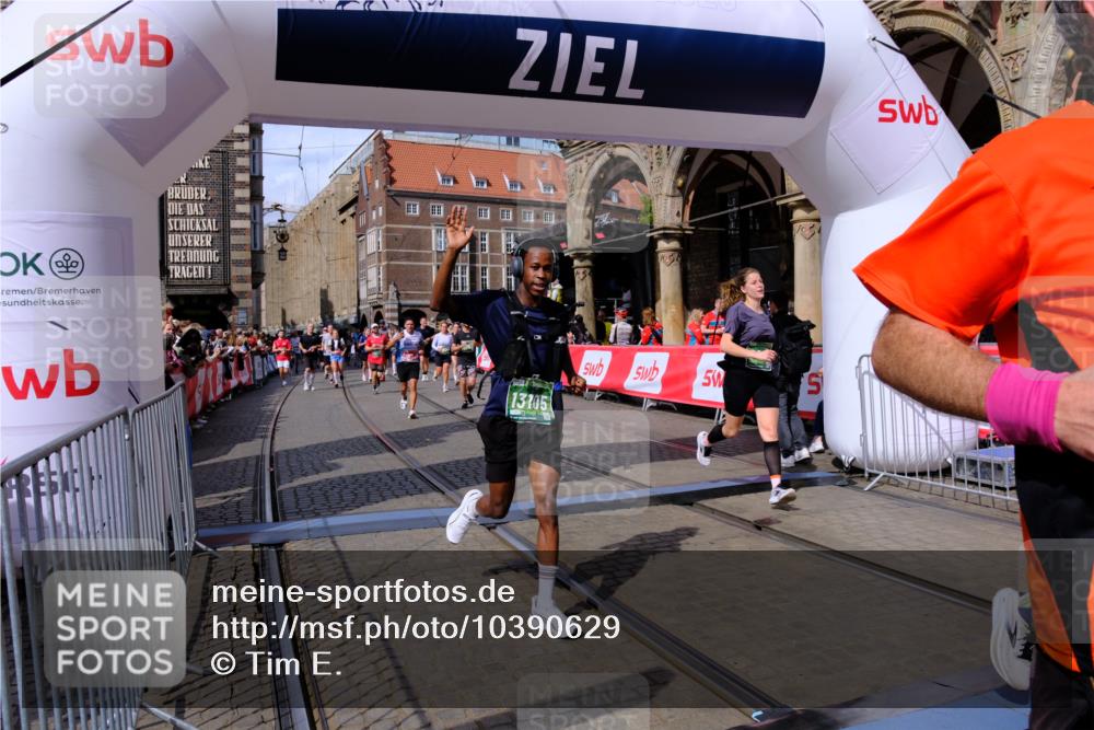 13.09.2026 - 21. swb-Marathon Bremen Tim E. http://msf.ph/oto/10390629 13.09.2026 13:35:06 Ziel 489, 1210, 1395, 1967, 2413, 2525, 2561, 2755, 2831, 3052, 3058, 3181, 3217, 3353, 3380, 3388, 3765, 3768, 3842, 5378, 5415, 5684, 5694, 5760, 6085, 6128, 6168, 6244, 6627, 6655, 6756, 7443, 7462, 7833, 8155, 8182, 8493, 8515, 8552, 8623, 8683, 9038, 9788, 9820, 13180 meine-sportfotos.de
