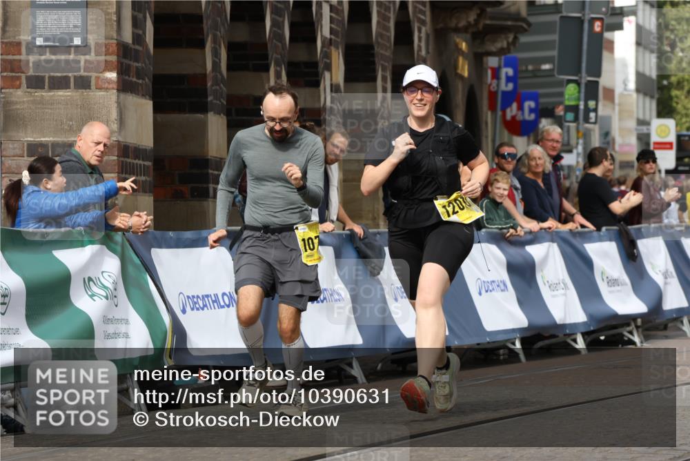 13.09.2026 - 21. swb-Marathon Bremen Strokosch-Dieckow http://msf.ph/oto/10390631 13.09.2026 11:13:51 Ziel 10484, 10545, 10883, 10889, 11084, 11392, 11670, 11954, 11999, 12280, 12460, 12521, 10491, 10799, 10880, 11027, 11902 meine-sportfotos.de