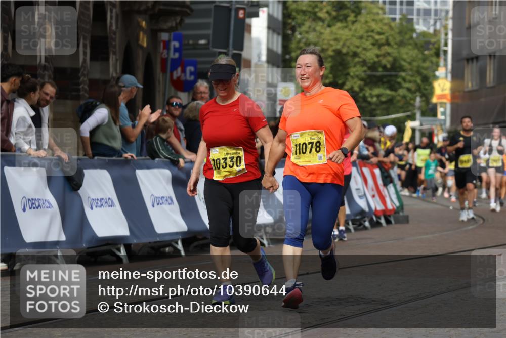 13.09.2026 - 21. swb-Marathon Bremen Strokosch-Dieckow http://msf.ph/oto/10390644 13.09.2026 11:13:54 Ziel 10484, 10545, 10766, 10883, 10889, 11084, 11392, 11670, 11954, 11999, 12010, 12280, 12460, 12521, 10491, 10799, 10880, 11027, 11902 meine-sportfotos.de