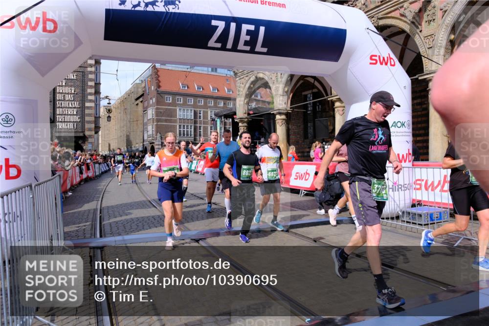 13.09.2026 - 21. swb-Marathon Bremen Tim E. http://msf.ph/oto/10390695 13.09.2026 13:35:17 Ziel 489, 1210, 2413, 2430, 2492, 2561, 2755, 3063, 3181, 3217, 3768, 4487, 5125, 5415, 5647, 5684, 6085, 6391, 6403, 6627, 6655, 6756, 7123, 7405, 7443, 7462, 7750, 8155, 8515, 8623, 9017, 9038, 9216, 9820, 13017, 13018, 13051, 13060, 13180 meine-sportfotos.de