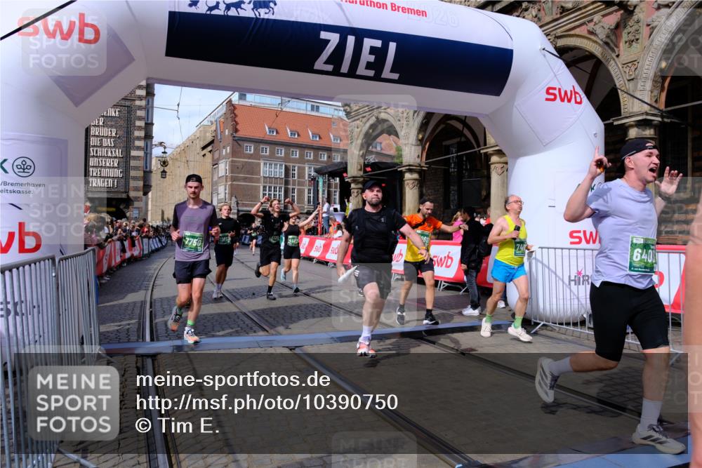 13.09.2026 - 21. swb-Marathon Bremen Tim E. http://msf.ph/oto/10390750 13.09.2026 13:35:24 Ziel 536, 2366, 2413, 2430, 2492, 3063, 3311, 3916, 4487, 4635, 4985, 5016, 5125, 5647, 6391, 6403, 6627, 6655, 6750, 6756, 7123, 7405, 7657, 7703, 7750, 7998, 8300, 8328, 8515, 8623, 9017, 9216, 9526, 9527, 13017, 13018, 13051, 13060 meine-sportfotos.de