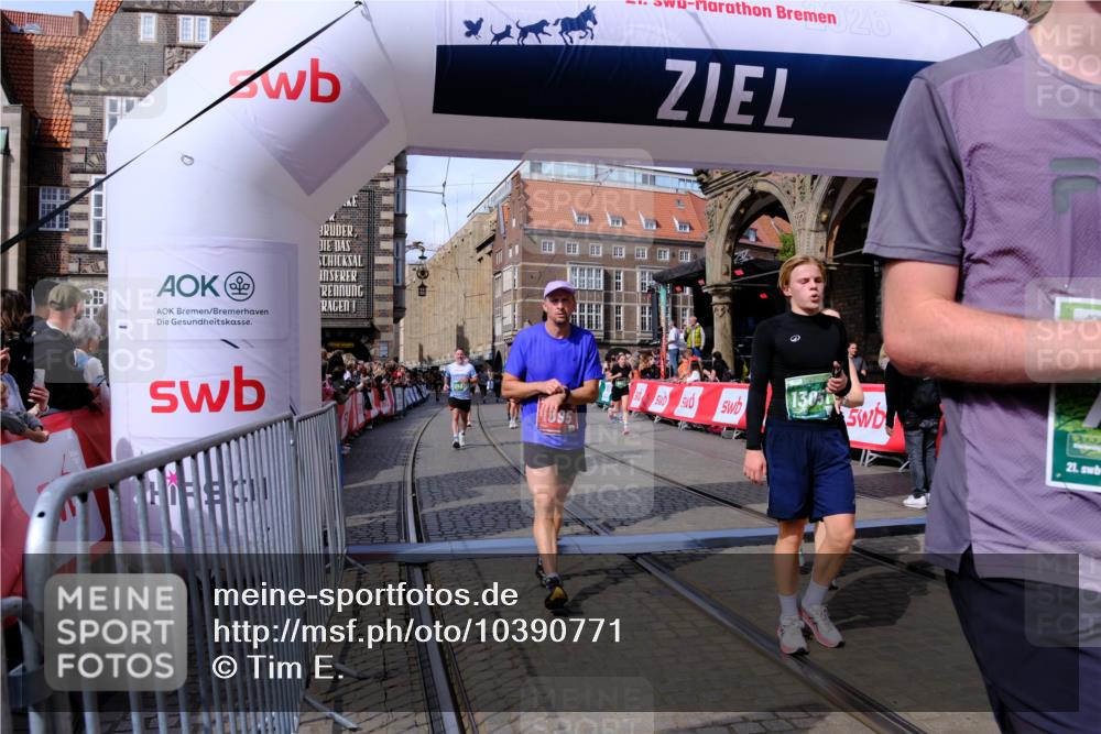 13.09.2026 - 21. swb-Marathon Bremen Tim E. http://msf.ph/oto/10390771 13.09.2026 13:35:26 Ziel 536, 2003, 2366, 2430, 2492, 3063, 3311, 3916, 4487, 4635, 4985, 5016, 5125, 5647, 6320, 6391, 6403, 6750, 7123, 7405, 7657, 7703, 7750, 7998, 8300, 8328, 8515, 9017, 9216, 9526, 9527, 13017, 13018, 13051, 13060 meine-sportfotos.de