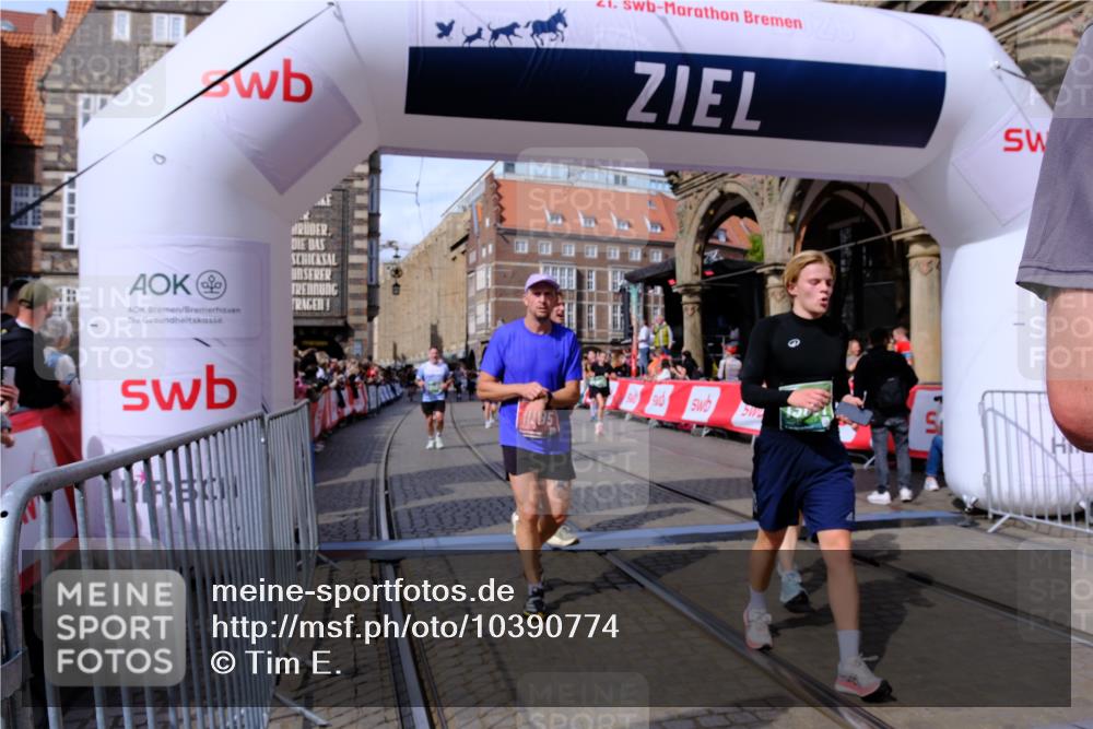 13.09.2026 - 21. swb-Marathon Bremen Tim E. http://msf.ph/oto/10390774 13.09.2026 13:35:27 Ziel 536, 2003, 2366, 2430, 2492, 2625, 3063, 3311, 3916, 4487, 4635, 4985, 5016, 5125, 5647, 6320, 6391, 6403, 6750, 7123, 7405, 7657, 7703, 7750, 7998, 8300, 8328, 9017, 9216, 9526, 9527, 13017, 13018, 13051, 13060 meine-sportfotos.de