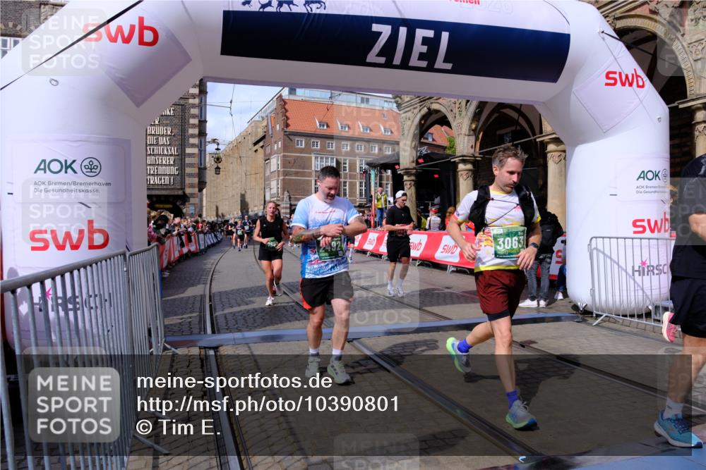 13.09.2026 - 21. swb-Marathon Bremen Tim E. http://msf.ph/oto/10390801 13.09.2026 13:35:30 Ziel 536, 1150, 2003, 2366, 2492, 2625, 2866, 3063, 3311, 3916, 4062, 4487, 4635, 4985, 5016, 5125, 5647, 6320, 6391, 6403, 6750, 6837, 7123, 7305, 7405, 7657, 7703, 7750, 7998, 8300, 8328, 8773, 9017, 9216, 9526, 9527, 13051, 13060 meine-sportfotos.de