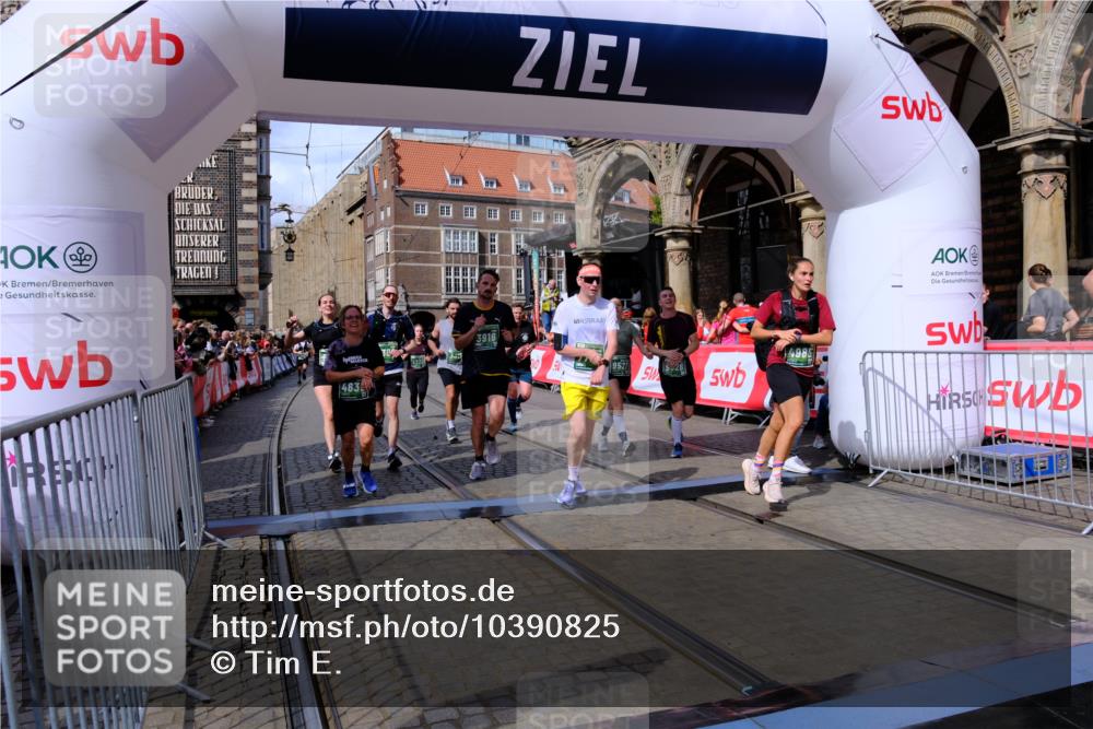 13.09.2026 - 21. swb-Marathon Bremen Tim E. http://msf.ph/oto/10390825 13.09.2026 13:35:36 Ziel 536, 1150, 2003, 2041, 2090, 2366, 2492, 2625, 2866, 3063, 3311, 3621, 3916, 4062, 4635, 4985, 5016, 6315, 6320, 6418, 6750, 6837, 7285, 7305, 7377, 7657, 7703, 7998, 8300, 8328, 8401, 8530, 8773, 8915, 9017, 9216, 9526, 9527 meine-sportfotos.de