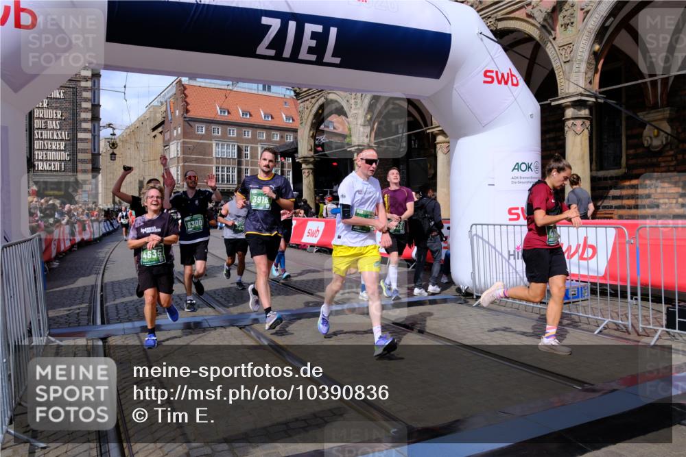 13.09.2026 - 21. swb-Marathon Bremen Tim E. http://msf.ph/oto/10390836 13.09.2026 13:35:36 Ziel 536, 1150, 2003, 2041, 2090, 2366, 2492, 2625, 2866, 3063, 3311, 3621, 3916, 4062, 4635, 4985, 5016, 6315, 6320, 6418, 6750, 6837, 7285, 7305, 7377, 7657, 7703, 7998, 8300, 8328, 8401, 8530, 8773, 8915, 9017, 9216, 9526, 9527 meine-sportfotos.de