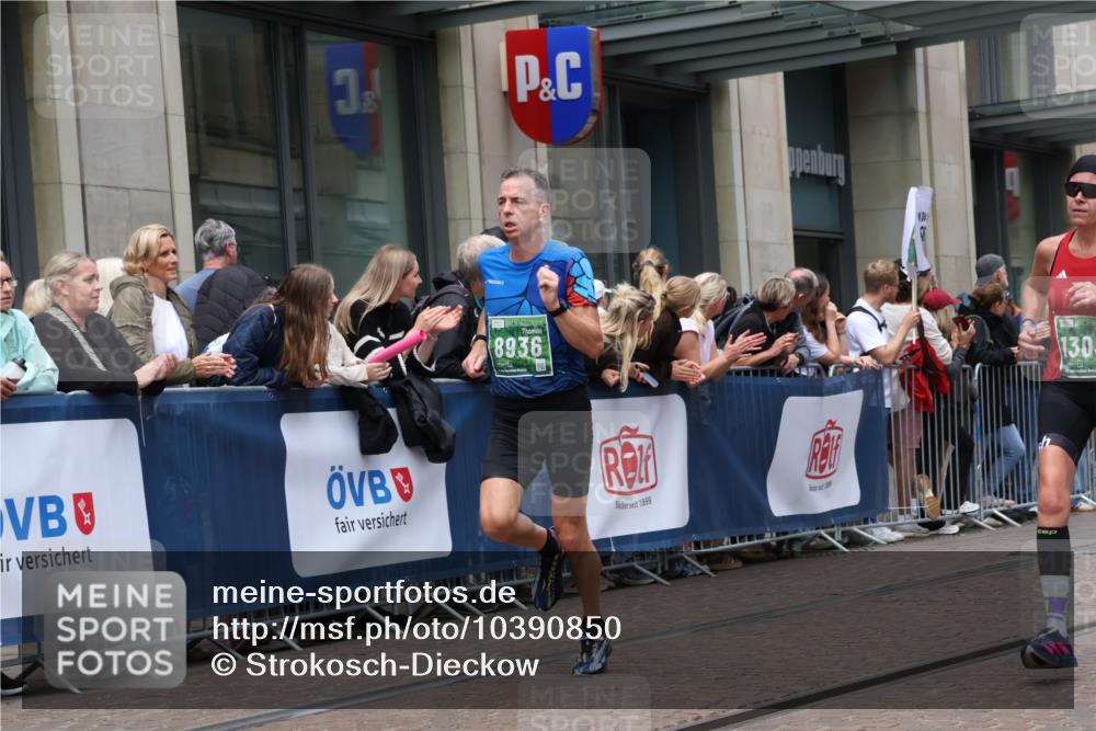 13.09.2026 - 21. swb-Marathon Bremen Strokosch-Dieckow http://msf.ph/oto/10390850 13.09.2026 13:04:18 Ziel 744, 1223, 1224, 1712, 1860, 2207, 2956, 5283, 7871, 8701, 8936, 9070, 13034, 650, 895, 2094, 3284, 3424, 4110, 4236, 4239, 6815, 9061, 9129, 9544, 9813 meine-sportfotos.de