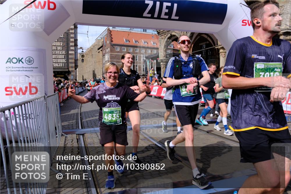 13.09.2026 - 21. swb-Marathon Bremen Tim E. http://msf.ph/oto/10390852 13.09.2026 13:35:37 Ziel 536, 1150, 2003, 2041, 2090, 2366, 2625, 2866, 3055, 3311, 3621, 3916, 4062, 4635, 4985, 5016, 6315, 6320, 6418, 6750, 6837, 7285, 7305, 7377, 7657, 7703, 7998, 8300, 8328, 8401, 8530, 8773, 8915, 9017, 9526, 9527 meine-sportfotos.de