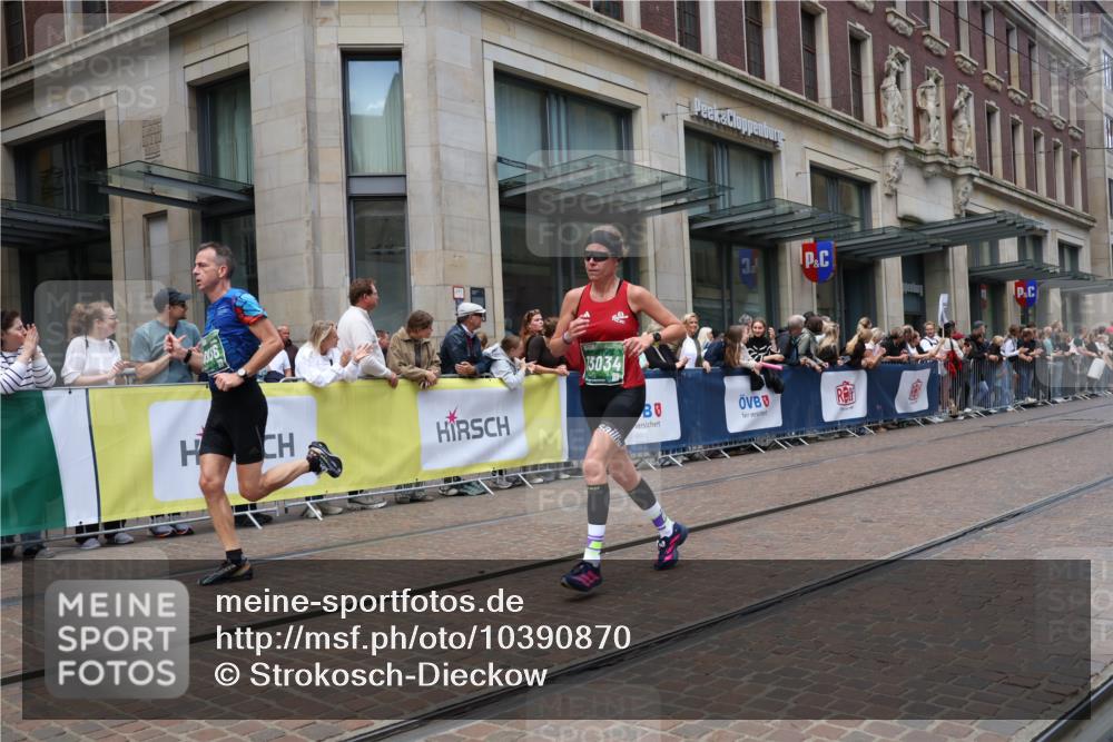 13.09.2026 - 21. swb-Marathon Bremen Strokosch-Dieckow http://msf.ph/oto/10390870 13.09.2026 13:04:20 Ziel 744, 1223, 1224, 1712, 1860, 2207, 2646, 2956, 5283, 7814, 7871, 8701, 8936, 9070, 9689, 13034, 650, 2094, 3284, 3424, 4110, 4239, 6815, 7871, 9129, 9544, 9813 meine-sportfotos.de