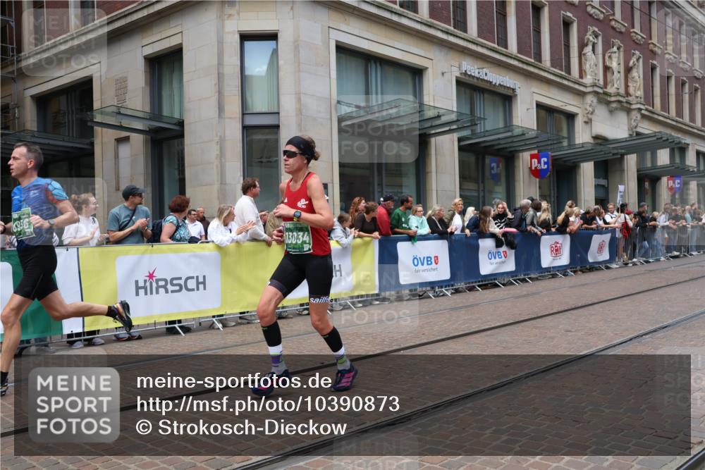 13.09.2026 - 21. swb-Marathon Bremen Strokosch-Dieckow http://msf.ph/oto/10390873 13.09.2026 13:04:20 Ziel 744, 1223, 1224, 1712, 1860, 2207, 2646, 2956, 5283, 7814, 7871, 8701, 8936, 9070, 9689, 13034, 650, 2094, 3284, 3424, 4110, 4239, 6815, 7871, 9129, 9544, 9813 meine-sportfotos.de