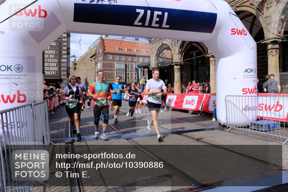 13.09.2026 - 21. swb-Marathon Bremen Tim E. http://msf.ph/oto/10390886 13.09.2026 13:35:42 Ziel 1150, 2003, 2041, 2090, 2318, 2356, 2625, 2866, 3055, 3311, 3621, 3916, 4062, 4326, 4635, 4985, 5016, 5661, 6315, 6320, 6418, 6837, 7285, 7305, 7377, 7703, 8300, 8401, 8530, 8773, 8915, 9526, 9527, 9845, 9887 meine-sportfotos.de