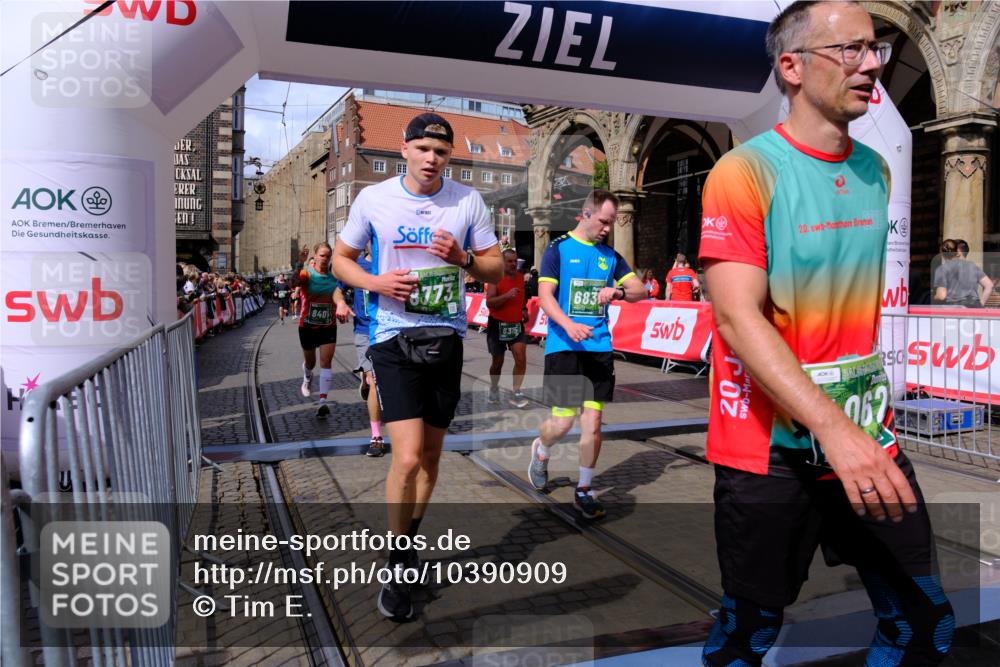 13.09.2026 - 21. swb-Marathon Bremen Tim E. http://msf.ph/oto/10390909 13.09.2026 13:35:45 Ziel 156, 1150, 2003, 2041, 2090, 2318, 2356, 2625, 2866, 3055, 3621, 4062, 4326, 5661, 6315, 6320, 6418, 6465, 6466, 6837, 7285, 7305, 7377, 7597, 7700, 8401, 8530, 8773, 8915, 9845, 9887 meine-sportfotos.de