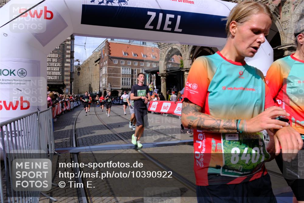 13.09.2026 - 21. swb-Marathon Bremen Tim E. http://msf.ph/oto/10390922 13.09.2026 13:35:47 Ziel 156, 1150, 2041, 2090, 2318, 2356, 2625, 2866, 3055, 3621, 4062, 4326, 5661, 6315, 6418, 6465, 6466, 6644, 6837, 7285, 7305, 7377, 7597, 7700, 8401, 8530, 8773, 8915, 9845, 9887 meine-sportfotos.de