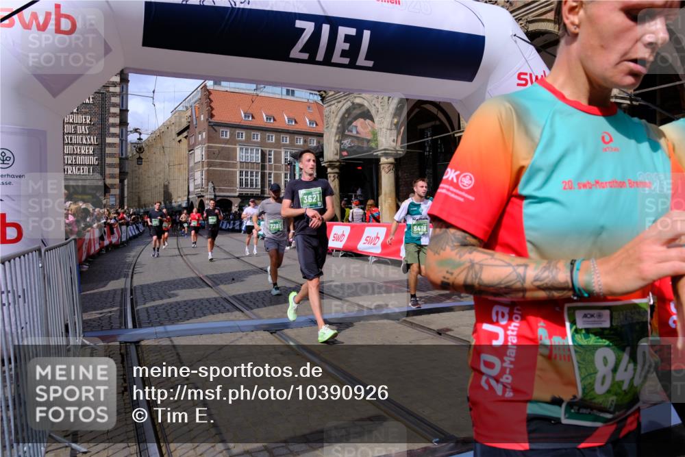 13.09.2026 - 21. swb-Marathon Bremen Tim E. http://msf.ph/oto/10390926 13.09.2026 13:35:47 Ziel 156, 1150, 2041, 2090, 2318, 2356, 2625, 2866, 3055, 3621, 4062, 4326, 5661, 6315, 6418, 6465, 6466, 6644, 6837, 7285, 7305, 7377, 7597, 7700, 8401, 8530, 8773, 8915, 9845, 9887 meine-sportfotos.de