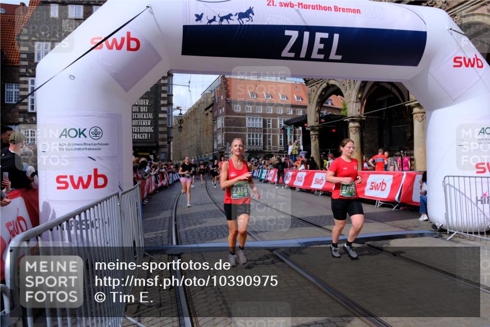 13.09.2026 - 21. swb-Marathon Bremen Tim E. http://msf.ph/oto/10390975 13.09.2026 13:35:52 Ziel 156, 607, 2041, 2090, 2318, 2356, 3055, 3087, 3226, 3621, 3704, 3780, 4326, 5308, 5467, 5468, 5661, 6315, 6418, 6465, 6466, 6644, 6649, 7285, 7597, 7675, 7700, 8401, 8530, 8816, 8915, 9784, 9845, 9862, 9887, 9892, 13213 meine-sportfotos.de