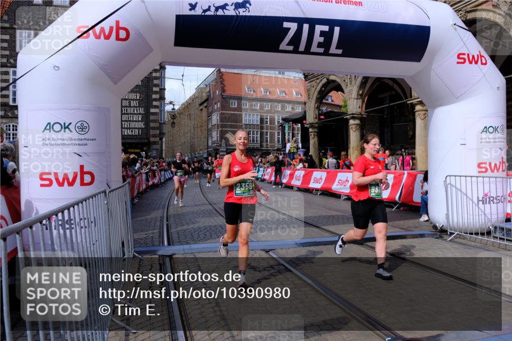 13.09.2026 - 21. swb-Marathon Bremen Tim E. http://msf.ph/oto/10390980 13.09.2026 13:35:53 Ziel 156, 532, 607, 2041, 2090, 2318, 2356, 3055, 3087, 3226, 3621, 3704, 3780, 4326, 5308, 5467, 5468, 5586, 5661, 6418, 6465, 6466, 6644, 6649, 7285, 7597, 7675, 7700, 8816, 9784, 9845, 9862, 9887, 9892, 13213 meine-sportfotos.de