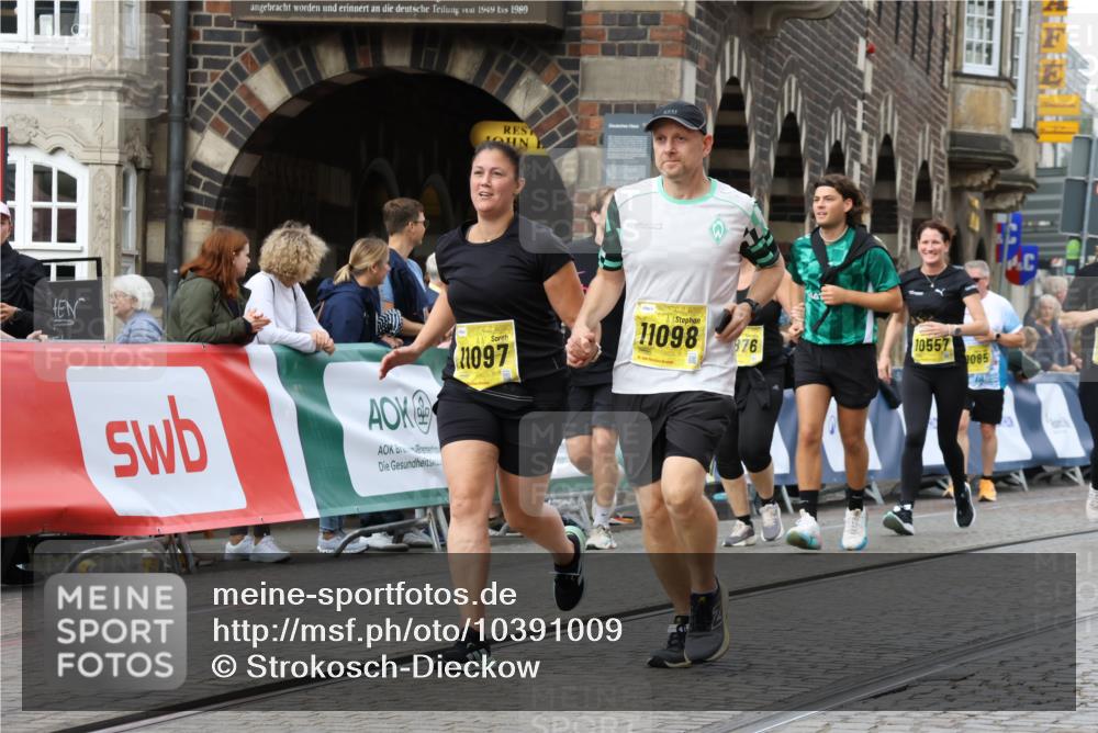 13.09.2026 - 21. swb-Marathon Bremen Strokosch-Dieckow http://msf.ph/oto/10391009 13.09.2026 11:14:55 Ziel 10303, 10519, 10705, 10722, 11041, 11140, 11173, 11186, 11363, 11408, 12112, 12431, 10325, 10605, 11694, 11810, 11990, 12110, 12333 meine-sportfotos.de