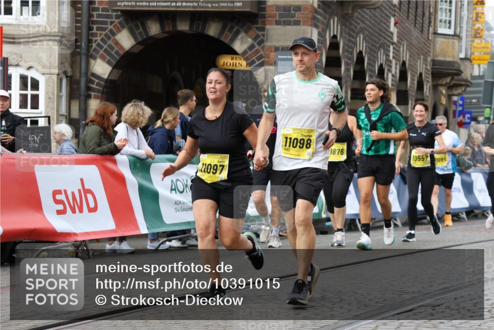 13.09.2026 - 21. swb-Marathon Bremen Strokosch-Dieckow http://msf.ph/oto/10391015 13.09.2026 11:14:55 Ziel 10303, 10519, 10705, 10722, 11041, 11140, 11173, 11186, 11363, 11408, 12112, 12431, 10325, 10605, 11694, 11810, 11990, 12110, 12333 meine-sportfotos.de