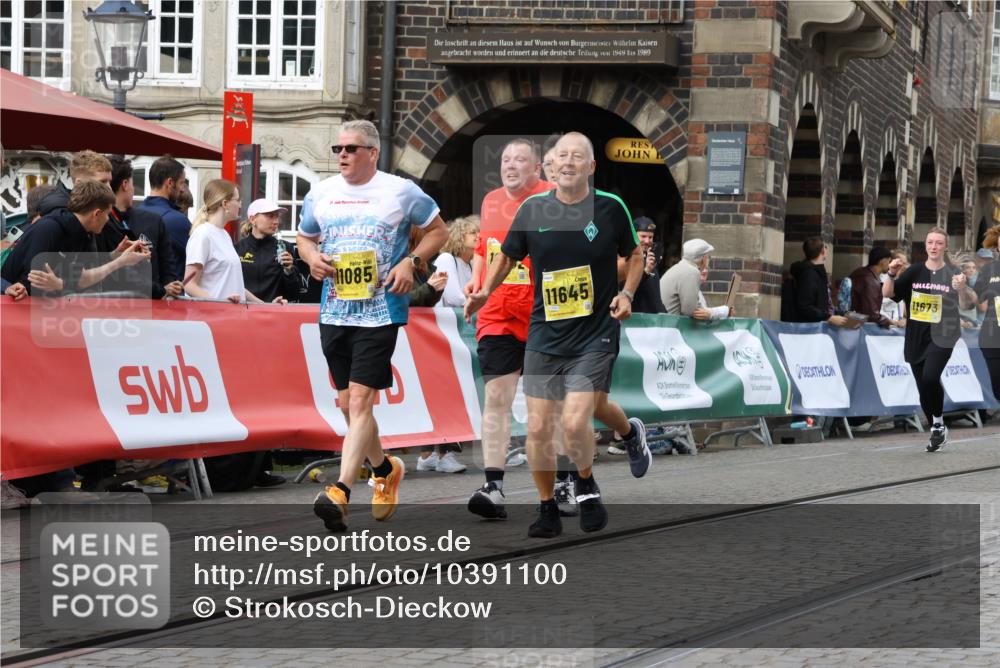 13.09.2026 - 21. swb-Marathon Bremen Strokosch-Dieckow http://msf.ph/oto/10391100 13.09.2026 11:15:02 Ziel 10519, 10557, 10705, 10776, 10805, 11097, 11098, 11186, 11288, 11408, 11876, 12191, 12193, 10325, 11694, 11810, 11990, 12110 meine-sportfotos.de