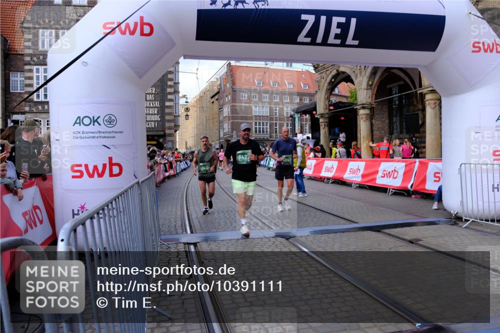 13.09.2026 - 21. swb-Marathon Bremen Tim E. http://msf.ph/oto/10391111 13.09.2026 13:36:43 Ziel 164, 372, 900, 1738, 1880, 2467, 2673, 2692, 2700, 2731, 2823, 3067, 3410, 3585, 3591, 4006, 4049, 4182, 4216, 4643, 4989, 5781, 6527, 6642, 6778, 7249, 7344, 7379, 7808, 7865, 8511, 8525, 8731, 8905, 8941, 9427, 9899, 10068, 10070, 13038 meine-sportfotos.de