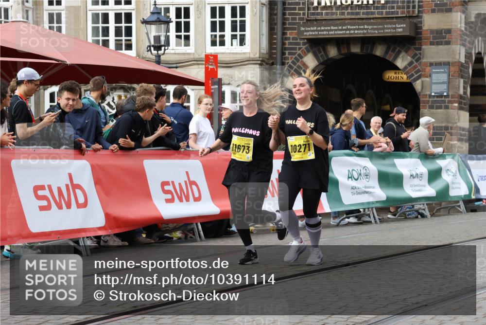 13.09.2026 - 21. swb-Marathon Bremen Strokosch-Dieckow http://msf.ph/oto/10391114 13.09.2026 11:15:05 Ziel 10519, 10557, 10705, 10752, 10776, 10805, 11085, 11097, 11098, 11186, 11288, 11408, 11645, 11876, 11974, 12191, 12193, 11424, 11990 meine-sportfotos.de