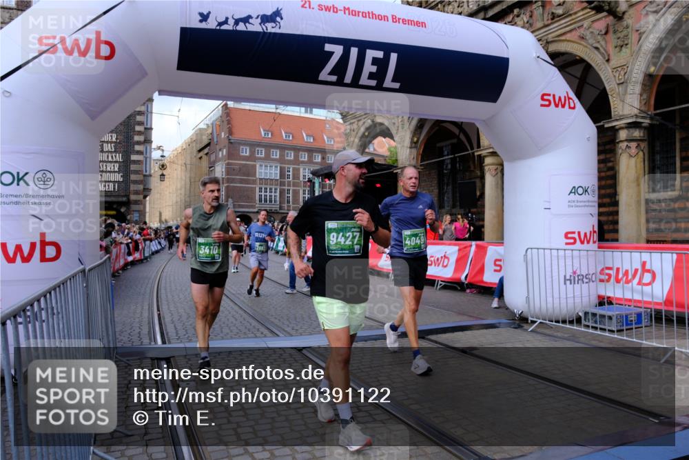 13.09.2026 - 21. swb-Marathon Bremen Tim E. http://msf.ph/oto/10391122 13.09.2026 13:36:45 Ziel 164, 372, 900, 1738, 1880, 2467, 2673, 2692, 2700, 2731, 2819, 2823, 3067, 3410, 3585, 3591, 4006, 4049, 4182, 4216, 4414, 4643, 4676, 5781, 6516, 6527, 6568, 6778, 7249, 7344, 7765, 7808, 7865, 8525, 8731, 8790, 8905, 9427, 9899, 10068, 10070, 13038 meine-sportfotos.de