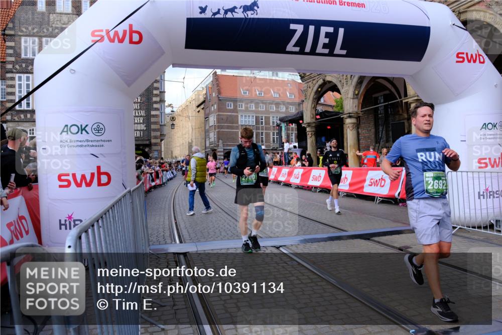 13.09.2026 - 21. swb-Marathon Bremen Tim E. http://msf.ph/oto/10391134 13.09.2026 13:36:47 Ziel 164, 372, 900, 1738, 1880, 2467, 2673, 2692, 2700, 2731, 2819, 2823, 3067, 3410, 3585, 3591, 4006, 4049, 4050, 4182, 4216, 4414, 4643, 4676, 5061, 5656, 5781, 6516, 6527, 6568, 7249, 7344, 7765, 7808, 8525, 8790, 8905, 9427, 9776, 9899, 10068, 10070, 13038 meine-sportfotos.de