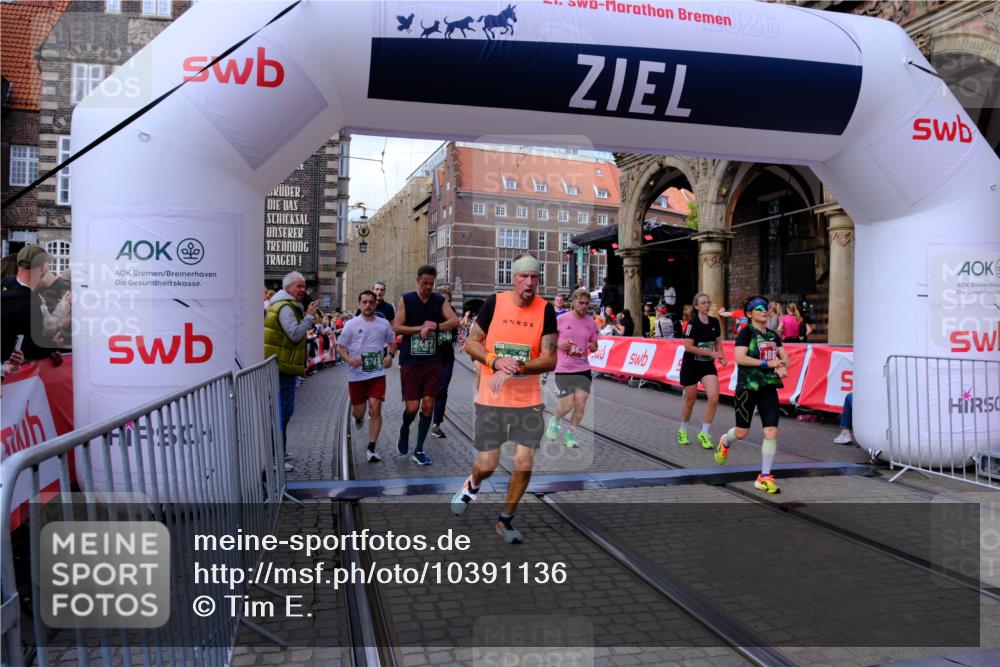 13.09.2026 - 21. swb-Marathon Bremen Tim E. http://msf.ph/oto/10391136 13.09.2026 13:36:52 Ziel 164, 372, 900, 1738, 1880, 2467, 2673, 2692, 2700, 2731, 2819, 2823, 3067, 3410, 3585, 3815, 4006, 4050, 4182, 4216, 4304, 4414, 4676, 4892, 5061, 5656, 5781, 6280, 6340, 6516, 6527, 6568, 7039, 7229, 7237, 7249, 7344, 7656, 7765, 7808, 8525, 8723, 8790, 8905, 9776, 9899, 10068, 10070 meine-sportfotos.de