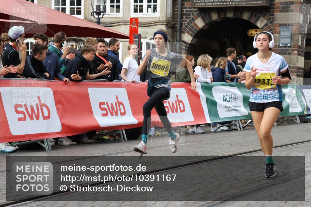 13.09.2026 - 21. swb-Marathon Bremen Strokosch-Dieckow http://msf.ph/oto/10391167 13.09.2026 11:15:10 Ziel 10271, 10519, 10557, 10605, 10705, 10752, 10776, 10805, 11085, 11097, 11098, 11186, 11288, 11645, 11673, 11876, 11974, 12191, 12193, 10606, 11424 meine-sportfotos.de
