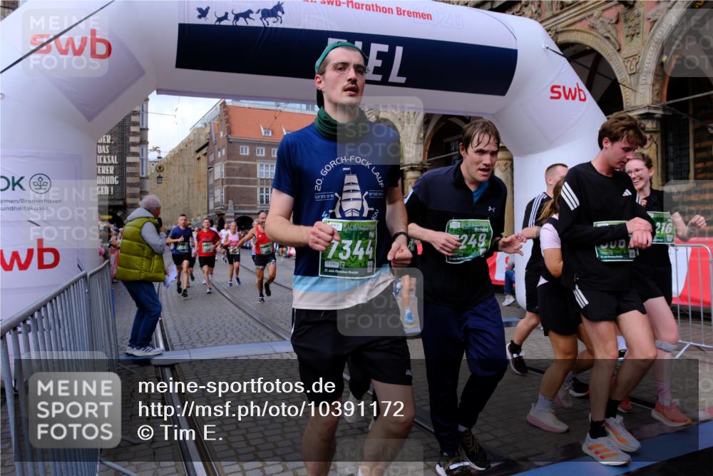 13.09.2026 - 21. swb-Marathon Bremen Tim E. http://msf.ph/oto/10391172 13.09.2026 13:36:55 Ziel 164, 372, 900, 1738, 1880, 1936, 2467, 2673, 2731, 2819, 2823, 3067, 3585, 3815, 4006, 4050, 4182, 4216, 4304, 4414, 4676, 4892, 5061, 5447, 5656, 5781, 5823, 6050, 6280, 6340, 6516, 6527, 6568, 7039, 7229, 7237, 7249, 7344, 7656, 7765, 7808, 8525, 8685, 8723, 8790, 8905, 9658, 9776, 9807, 9899, 10068, 10070 meine-sportfotos.de
