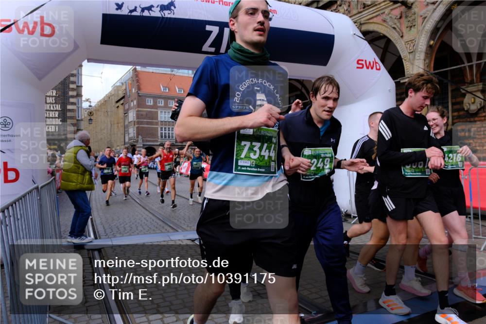 13.09.2026 - 21. swb-Marathon Bremen Tim E. http://msf.ph/oto/10391175 13.09.2026 13:36:55 Ziel 164, 372, 900, 1738, 1880, 1936, 2467, 2673, 2731, 2819, 2823, 3067, 3585, 3815, 4006, 4050, 4182, 4216, 4304, 4414, 4676, 4892, 5061, 5447, 5656, 5781, 5823, 6050, 6280, 6340, 6516, 6527, 6568, 7039, 7229, 7237, 7249, 7344, 7656, 7765, 7808, 8525, 8685, 8723, 8790, 8905, 9658, 9776, 9807, 9899, 10068, 10070 meine-sportfotos.de