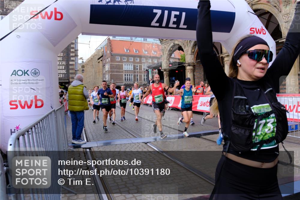 13.09.2026 - 21. swb-Marathon Bremen Tim E. http://msf.ph/oto/10391180 13.09.2026 13:36:56 Ziel 164, 813, 1738, 1880, 1936, 2467, 2673, 2731, 2819, 2823, 3067, 3585, 3635, 3815, 4006, 4050, 4182, 4216, 4304, 4414, 4676, 4892, 5061, 5447, 5656, 5781, 5823, 6050, 6280, 6340, 6516, 6527, 6568, 7039, 7229, 7237, 7249, 7344, 7656, 7765, 7808, 8685, 8723, 8790, 8905, 9658, 9776, 9807, 9899, 10068, 10070 meine-sportfotos.de