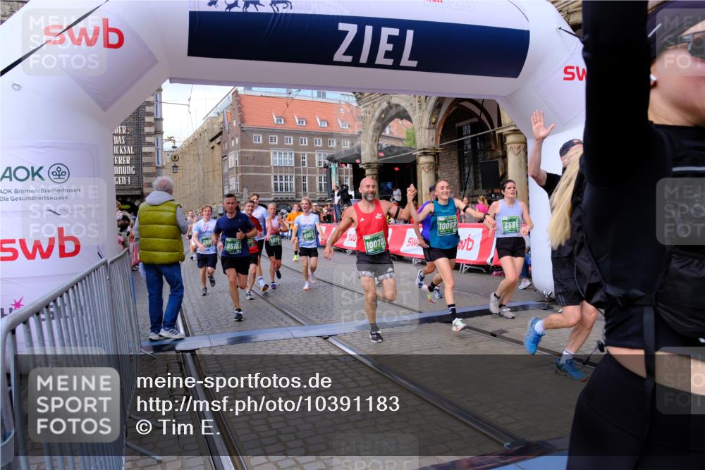 13.09.2026 - 21. swb-Marathon Bremen Tim E. http://msf.ph/oto/10391183 13.09.2026 13:36:56 Ziel 164, 813, 1738, 1880, 1936, 2467, 2673, 2731, 2819, 2823, 3067, 3585, 3635, 3815, 4006, 4050, 4182, 4216, 4304, 4414, 4676, 4892, 5061, 5447, 5656, 5781, 5823, 6050, 6280, 6340, 6516, 6527, 6568, 7039, 7229, 7237, 7249, 7344, 7656, 7765, 7808, 8685, 8723, 8790, 8905, 9658, 9776, 9807, 9899, 10068, 10070 meine-sportfotos.de