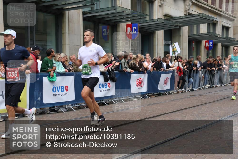 13.09.2026 - 21. swb-Marathon Bremen Strokosch-Dieckow http://msf.ph/oto/10391185 13.09.2026 13:05:12 Ziel 439, 1301, 1562, 3242, 3271, 3365, 5092, 5199, 5725, 6579, 7141, 9273, 1336, 1822, 2297, 3196, 4025, 4729, 5674, 6708, 7102, 7538, 8054, 9306, 9495 meine-sportfotos.de