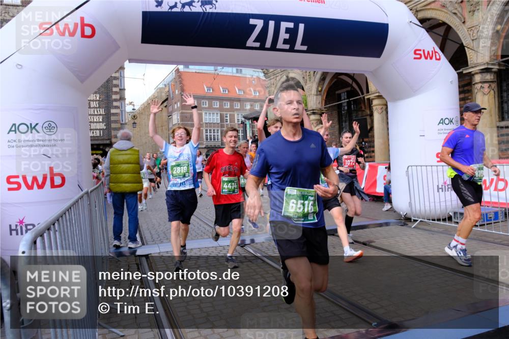 13.09.2026 - 21. swb-Marathon Bremen Tim E. http://msf.ph/oto/10391208 13.09.2026 13:36:58 Ziel 164, 813, 843, 1936, 2467, 2673, 2731, 2819, 2823, 3067, 3585, 3635, 3815, 3998, 4006, 4050, 4182, 4216, 4304, 4335, 4414, 4676, 4892, 5061, 5447, 5656, 5781, 5823, 6050, 6280, 6340, 6516, 6527, 6568, 6966, 7039, 7229, 7237, 7249, 7344, 7640, 7656, 7765, 7808, 8685, 8723, 8790, 9658, 9776, 9807, 10068, 10070 meine-sportfotos.de