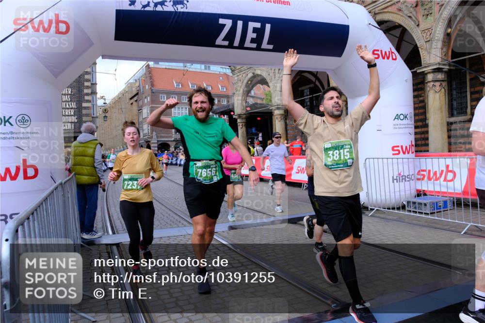 13.09.2026 - 21. swb-Marathon Bremen Tim E. http://msf.ph/oto/10391255 13.09.2026 13:37:03 Ziel 551, 813, 843, 1936, 2275, 2819, 3541, 3585, 3635, 3815, 3874, 3998, 4050, 4304, 4335, 4414, 4676, 4892, 5061, 5236, 5355, 5447, 5656, 5823, 6050, 6269, 6280, 6340, 6408, 6516, 6568, 6966, 7039, 7229, 7237, 7640, 7656, 7765, 8034, 8498, 8685, 8723, 8790, 9658, 9776, 9807, 10068, 10070 meine-sportfotos.de