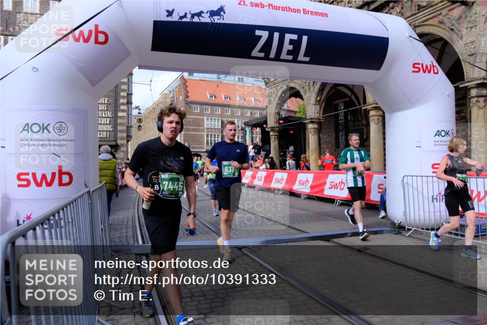 13.09.2026 - 21. swb-Marathon Bremen Tim E. http://msf.ph/oto/10391333 13.09.2026 13:37:24 Ziel 950, 1285, 1641, 1849, 1854, 1991, 2241, 2531, 2930, 3122, 3333, 3732, 3787, 3894, 3909, 4261, 4410, 4448, 4932, 4947, 5547, 5577, 6046, 6056, 6431, 6629, 6947, 6961, 7006, 7046, 7398, 7445, 7937, 8268, 8443, 8458, 8839, 9140, 9310, 9317, 9331, 9415, 9589, 9701, 9840, 13077 meine-sportfotos.de