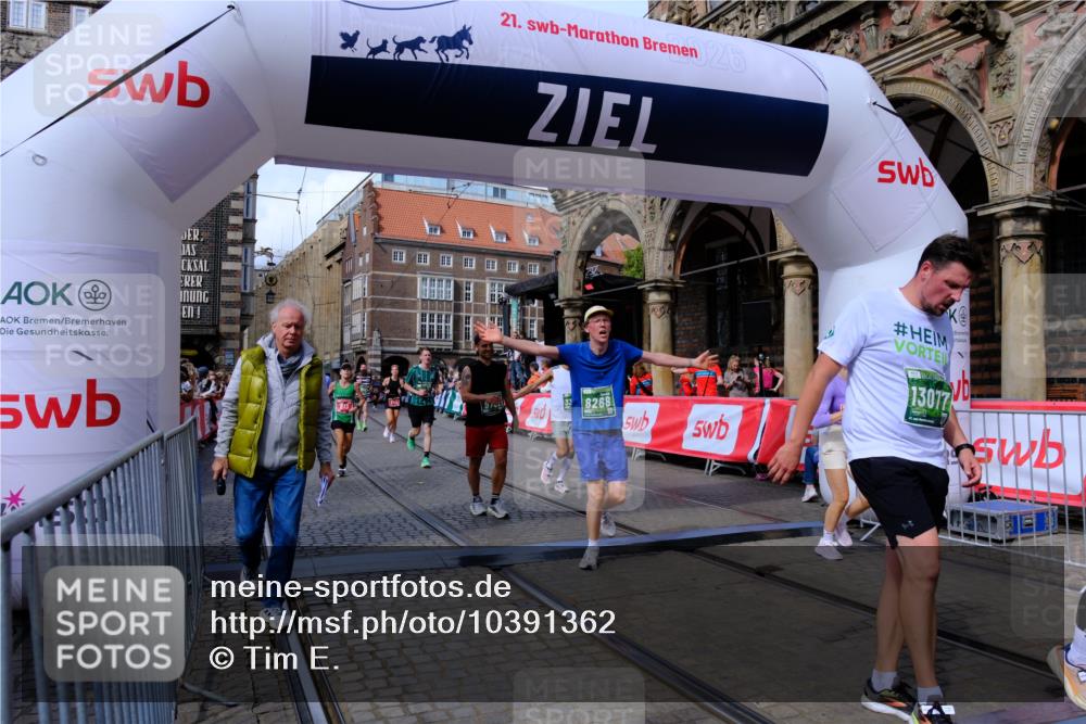 13.09.2026 - 21. swb-Marathon Bremen Tim E. http://msf.ph/oto/10391362 13.09.2026 13:37:33 Ziel 270, 391, 869, 950, 1180, 1854, 1991, 2531, 3333, 3627, 3732, 3823, 3894, 4932, 4947, 5388, 5547, 5577, 5612, 5738, 5791, 6046, 6629, 6904, 6947, 6961, 7006, 7571, 7937, 8268, 8443, 8458, 8748, 8753, 9140, 9317, 9701, 13077 meine-sportfotos.de