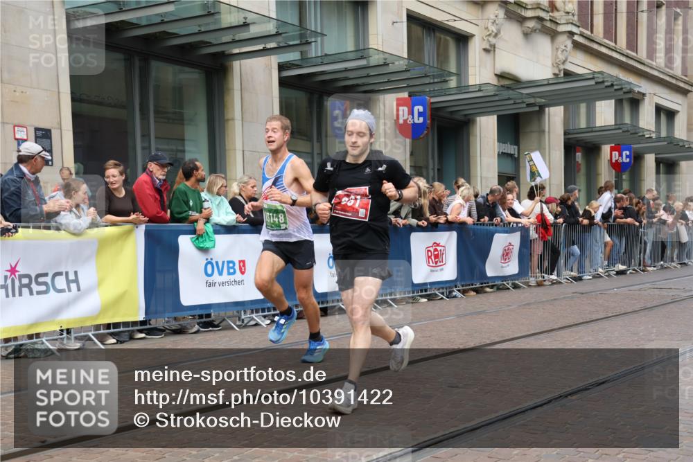 13.09.2026 - 21. swb-Marathon Bremen Strokosch-Dieckow http://msf.ph/oto/10391422 13.09.2026 13:06:13 Ziel 474, 508, 788, 1770, 1921, 2832, 3910, 4777, 5238, 6951, 7590, 8621, 9934, 13148, 474, 681, 1901, 3297, 3466, 4614, 4712, 5803, 6058, 6686, 7336, 7399, 8334, 8670, 8877, 8983, 9429, 9918, 9934 meine-sportfotos.de