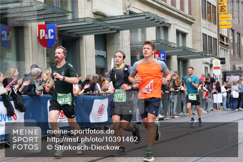 13.09.2026 - 21. swb-Marathon Bremen Strokosch-Dieckow http://msf.ph/oto/10391462 13.09.2026 13:06:25 Ziel 508, 521, 788, 1009, 1770, 1921, 2832, 3127, 3910, 4574, 4777, 5238, 6784, 6951, 8580, 8888, 474, 1901, 3466, 4614, 6686, 7336, 7590, 8621, 8670, 9934, 13148 meine-sportfotos.de