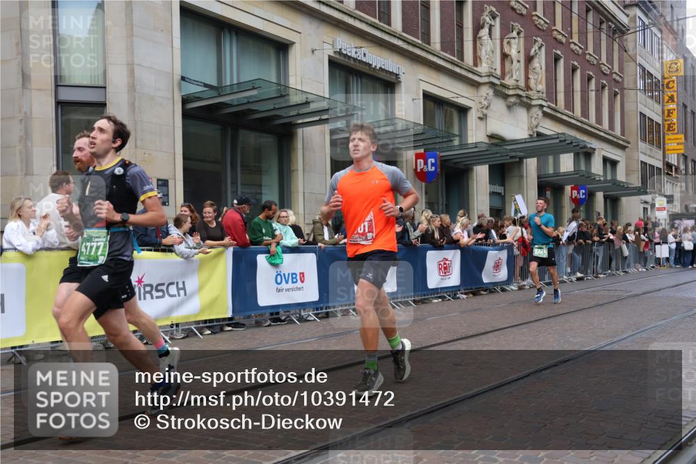 13.09.2026 - 21. swb-Marathon Bremen Strokosch-Dieckow http://msf.ph/oto/10391472 13.09.2026 13:06:26 Ziel 508, 521, 749, 788, 1009, 1770, 1921, 2832, 3127, 3910, 4574, 4777, 5238, 6784, 6951, 8580, 8888, 474, 1901, 3466, 4614, 6686, 7336, 7590, 8621, 8670, 9934, 13148 meine-sportfotos.de