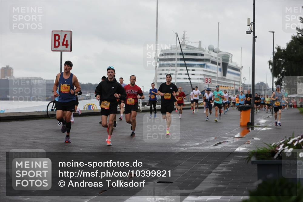 13.09.2026 - Kiel Lauf Andreas Tolksdorf http://msf.ph/oto/10399821 13.09.2026 10:57:28 Kiellinie 4, 2809, 11418, 10577, 12521, 3 meine-sportfotos.de