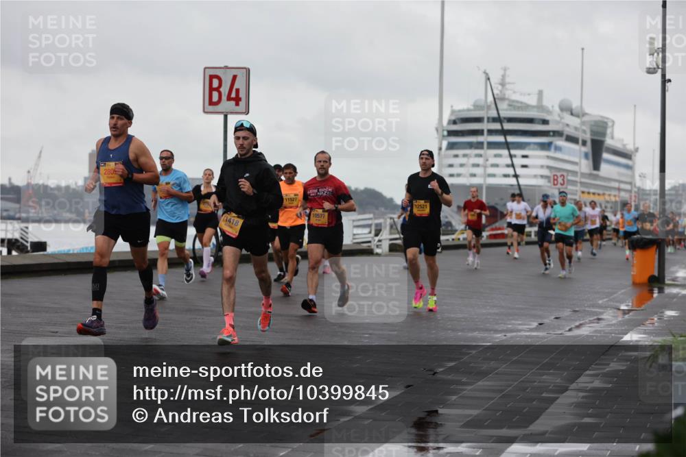 13.09.2026 - Kiel Lauf Andreas Tolksdorf http://msf.ph/oto/10399845 13.09.2026 10:57:29 Kiellinie 4, 280, 11418, 11527, 12521, 10577, 3 meine-sportfotos.de