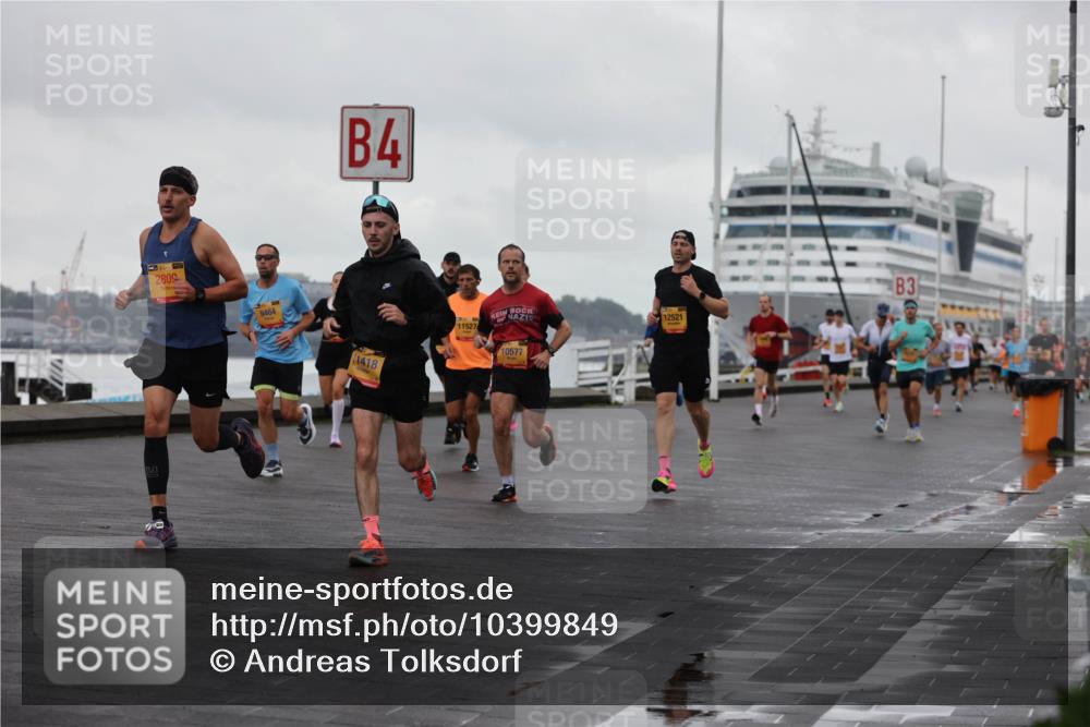 13.09.2026 - Kiel Lauf Andreas Tolksdorf http://msf.ph/oto/10399849 13.09.2026 10:57:29 Kiellinie 2809, 9464, 4, 1418, 11527, 10577, 3, 12521 meine-sportfotos.de