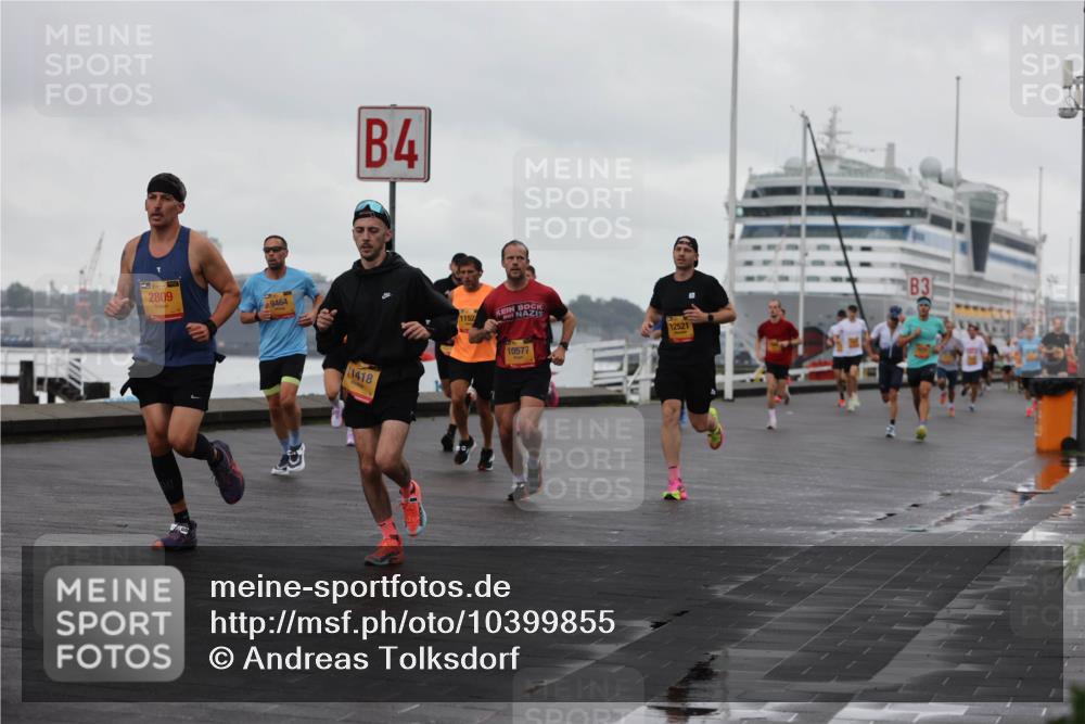 13.09.2026 - Kiel Lauf Andreas Tolksdorf http://msf.ph/oto/10399855 13.09.2026 10:57:29 Kiellinie 2809, 9464, 4, 1418, 1152, 10577, 3, 12521 meine-sportfotos.de